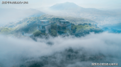 逃求“离尘不离城”的改善客群